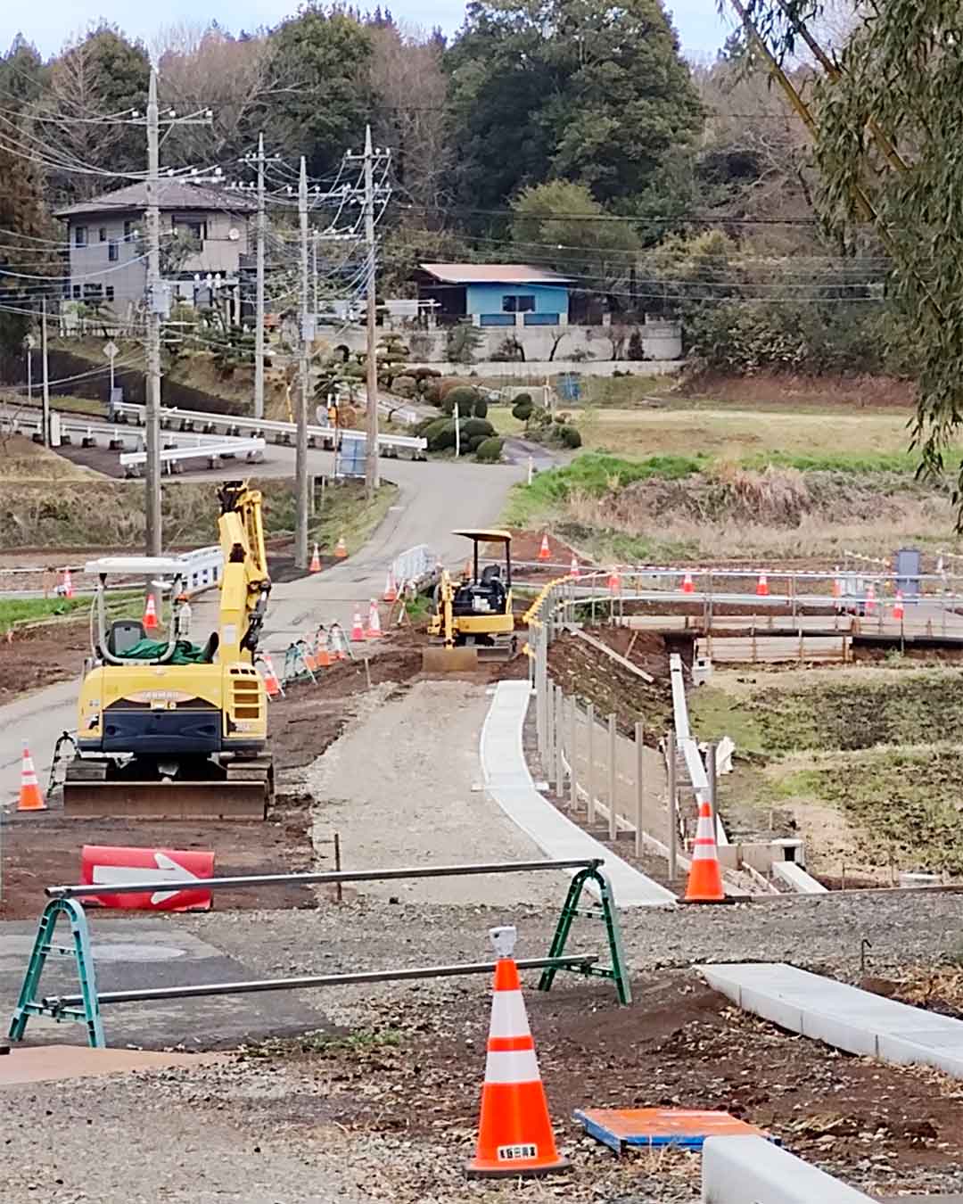 写真：毘沙門堂の霞ヶ浦中学校入口交差点道路の工事が完成しました。の写真