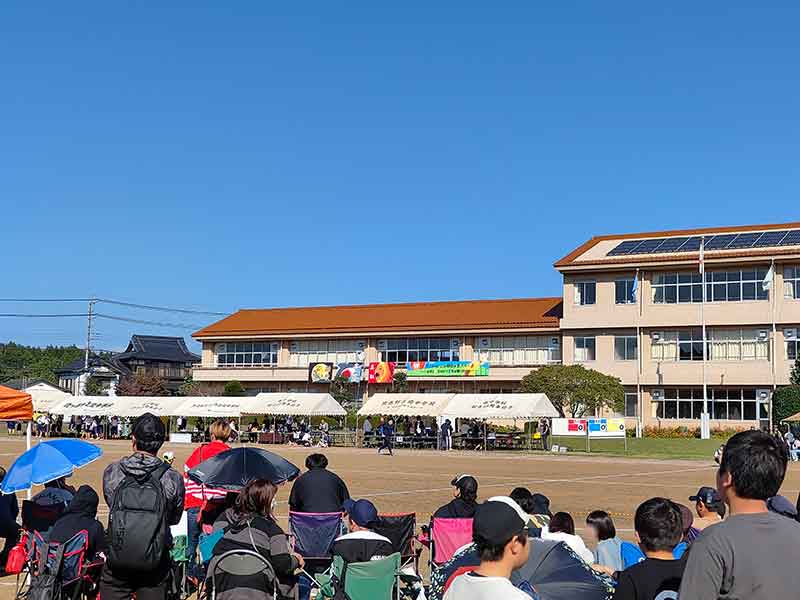 写真：霞ヶ浦中学校体育祭が晴天の中開催されました。の写真