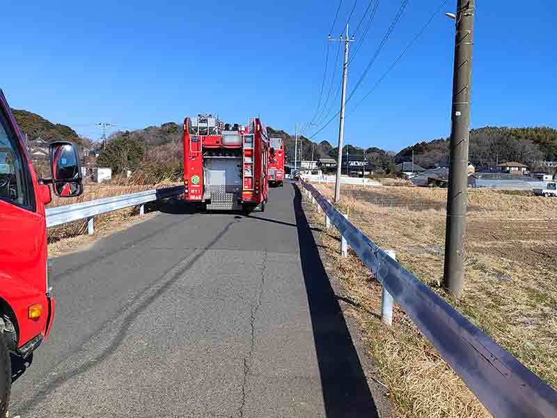 写真:柏崎の権現橋西の菱木川両岸火災の写真