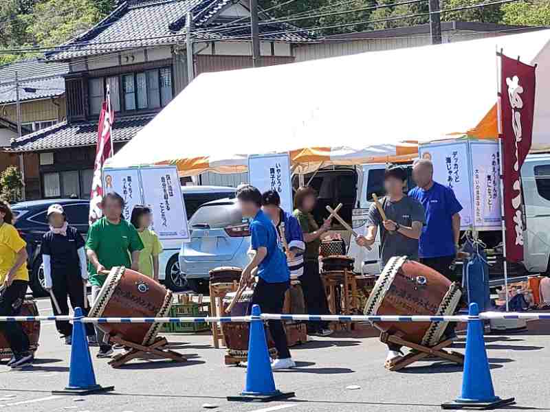 写真:かすみがうらマラソン前夜祭の選手宣誓から、19日マラソン歩崎給水所の記録の写真