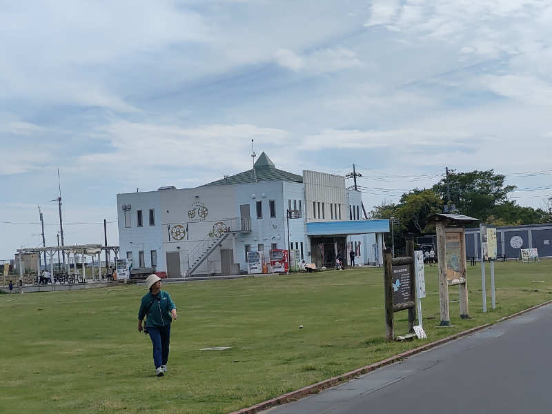 写真:5月4日歩崎公園と水族館の風景
